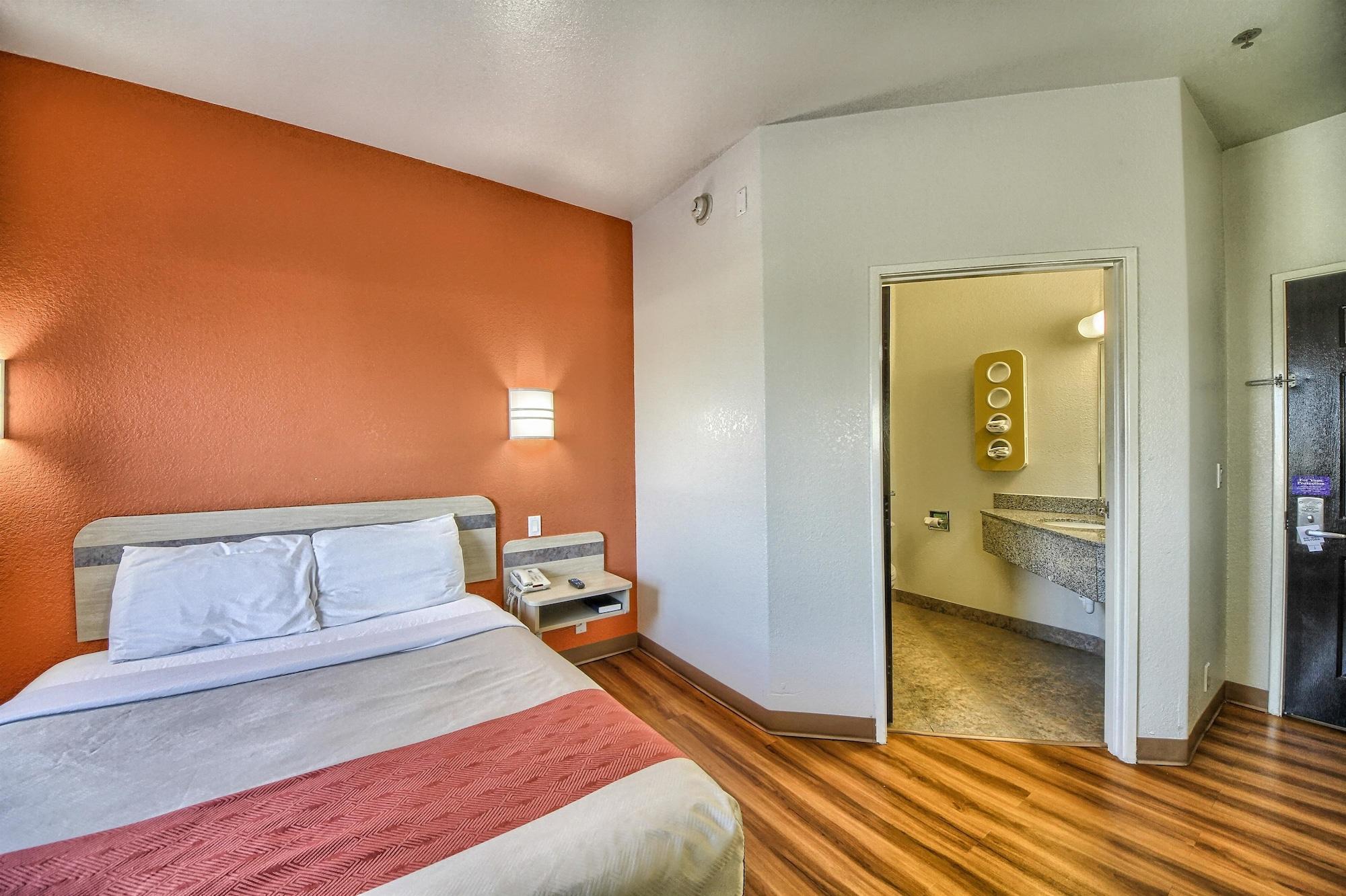 Motel 6-Mission, Tx ภายนอก รูปภาพ