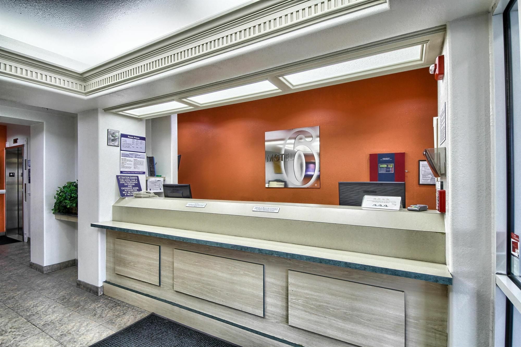 Motel 6-Mission, Tx ภายนอก รูปภาพ